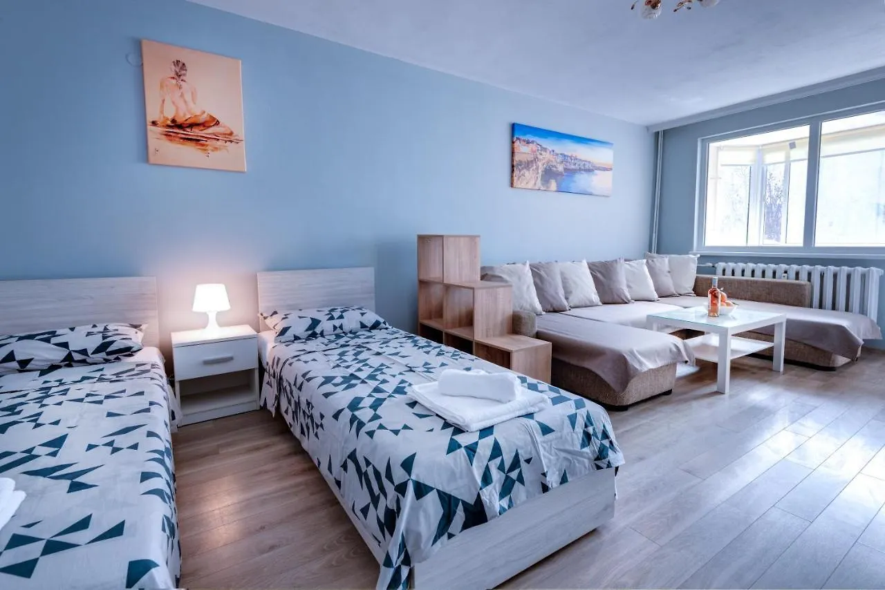 Daisy - 3 Room And Kitchen Apartment In Lazur Burgas Bulgaria